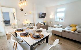 Flexibilität pur- perfektes Apartment für Familien und Geschäftsreisende 5 Schlafplätze, Amazon Prime&Parkplatz inklusive